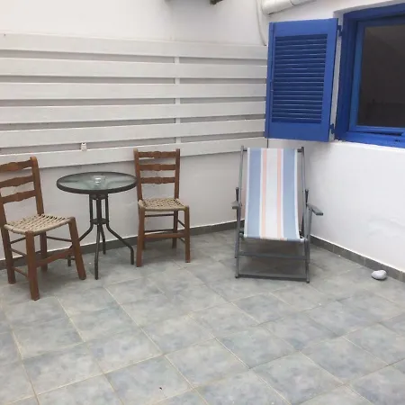 Nikos Xanthakis * Tinos